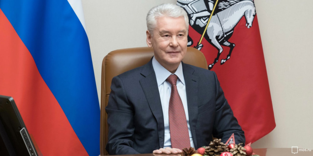 Собянин поручил продолжить работу по развитию центров «Мои документы»